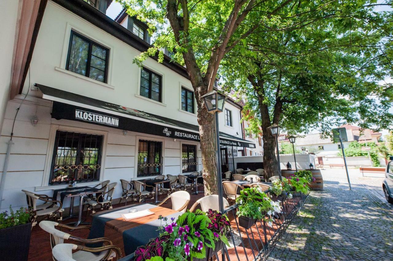 Penzion La Route Prague Exterior photo